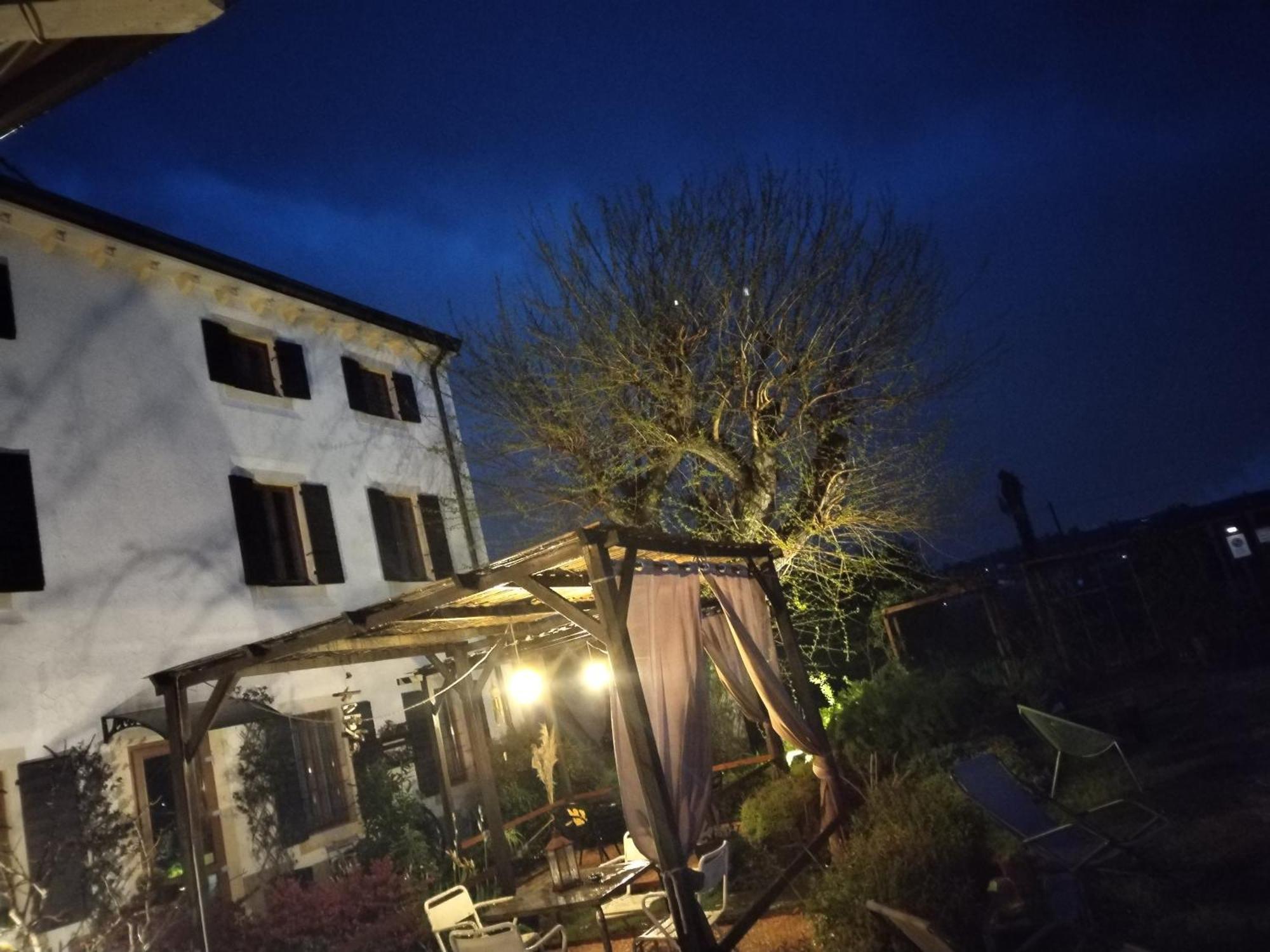 Ca' Blanca Bed & Breakfast กัสเตลนูโอโว เดล การ์ดา ภายนอก รูปภาพ