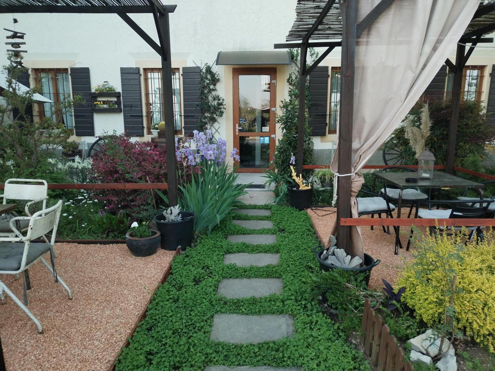 Ca' Blanca Bed & Breakfast กัสเตลนูโอโว เดล การ์ดา ภายนอก รูปภาพ